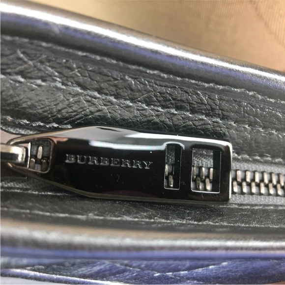New Burberry Eddie BKB Quilted Checkered Silver Gray Leather Baguette Bag - Picture 5 of 13